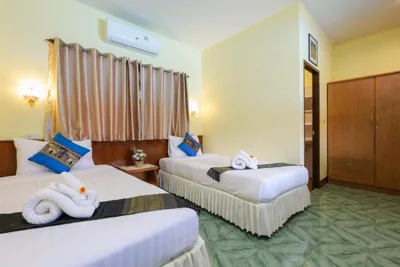 Deluxe Double or Twin Room — The GoldDiggers Resort